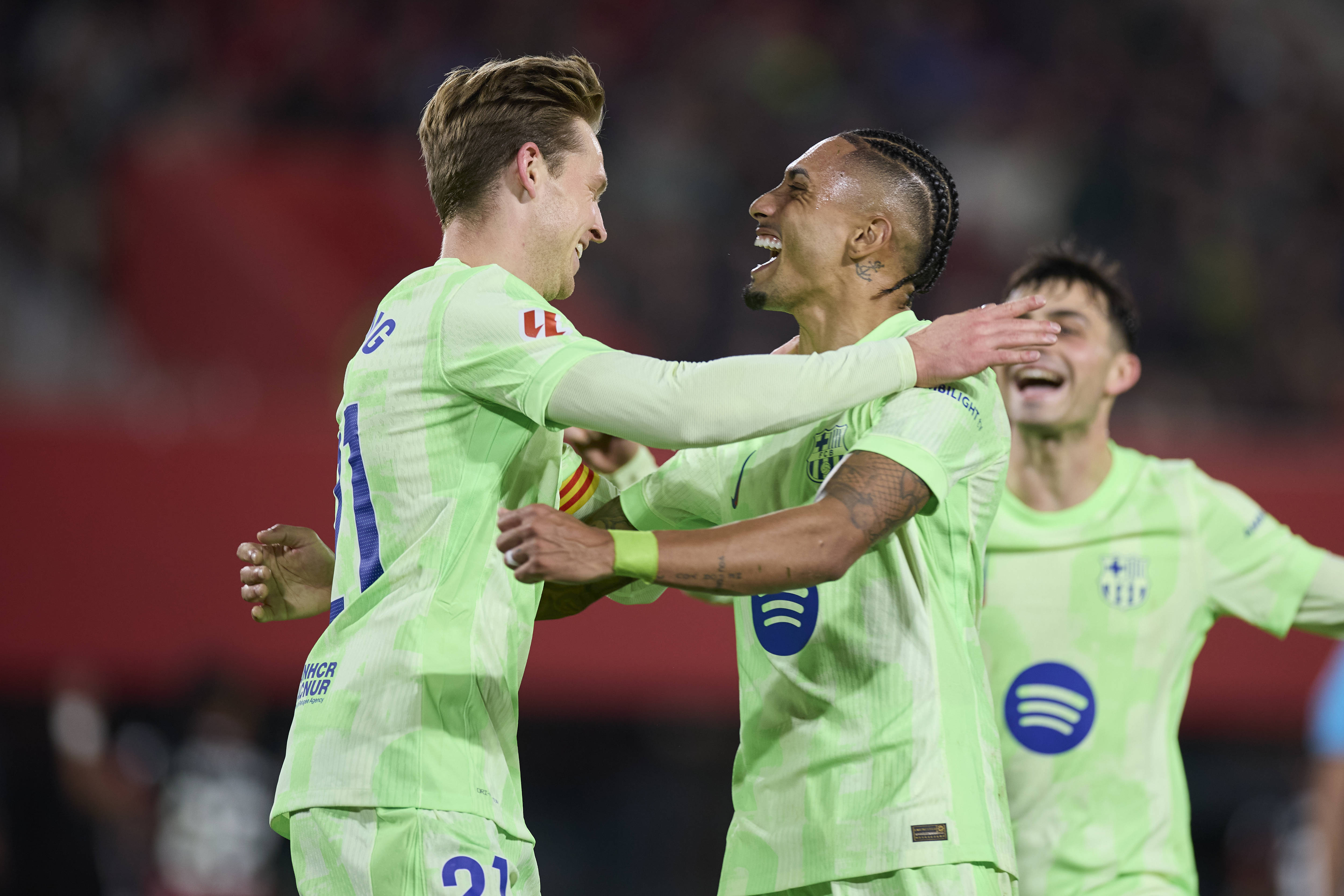 3377官方入口-今夜体能课后，巴塞罗那远射贴柱备战亚冠，媒体盛赞，轮换策略成焦点(为什么双缝干涉细思极恐)